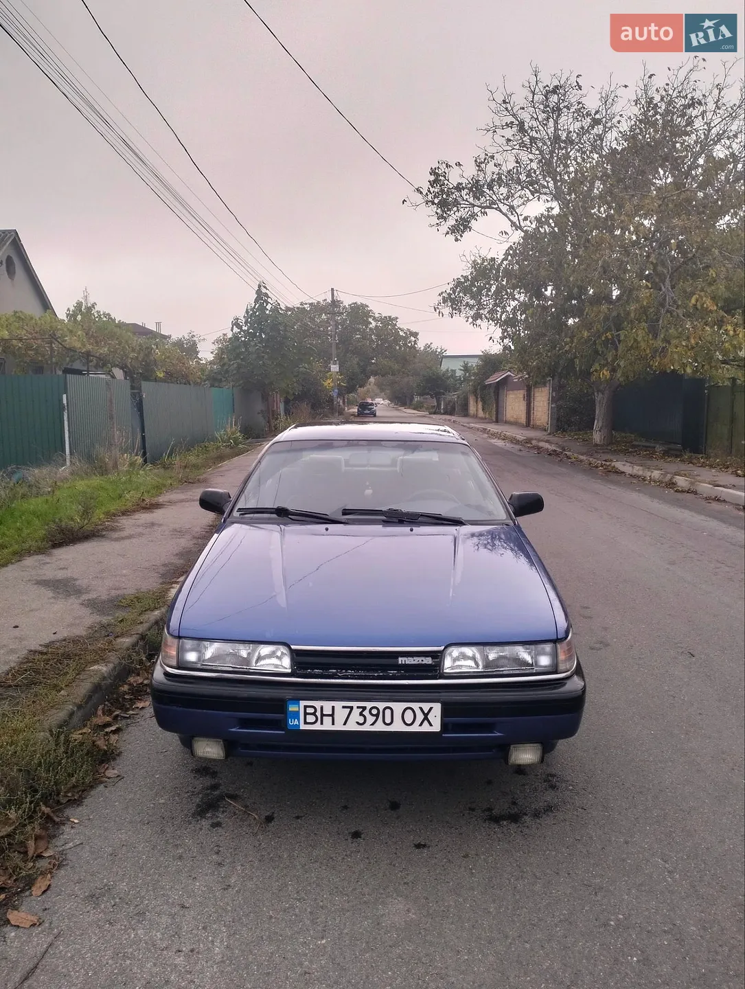 Mazda 626, 1988
