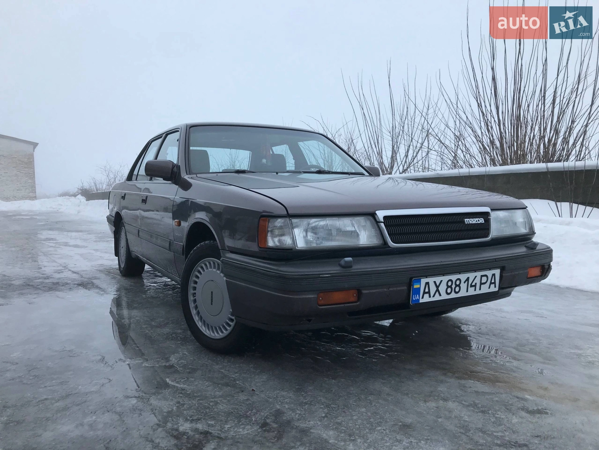 Mazda 929, 1989
