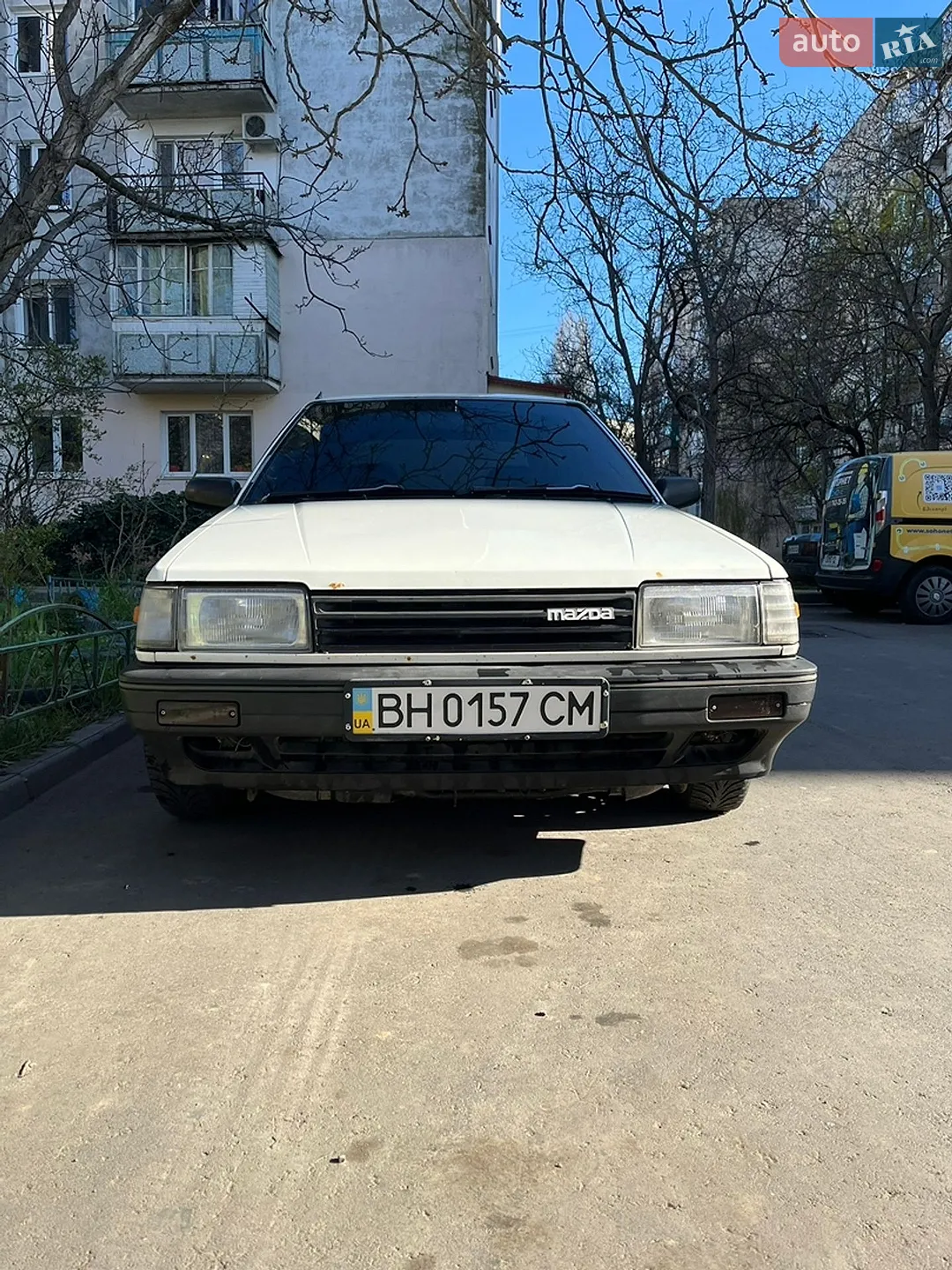 Mazda Familia, 1983
