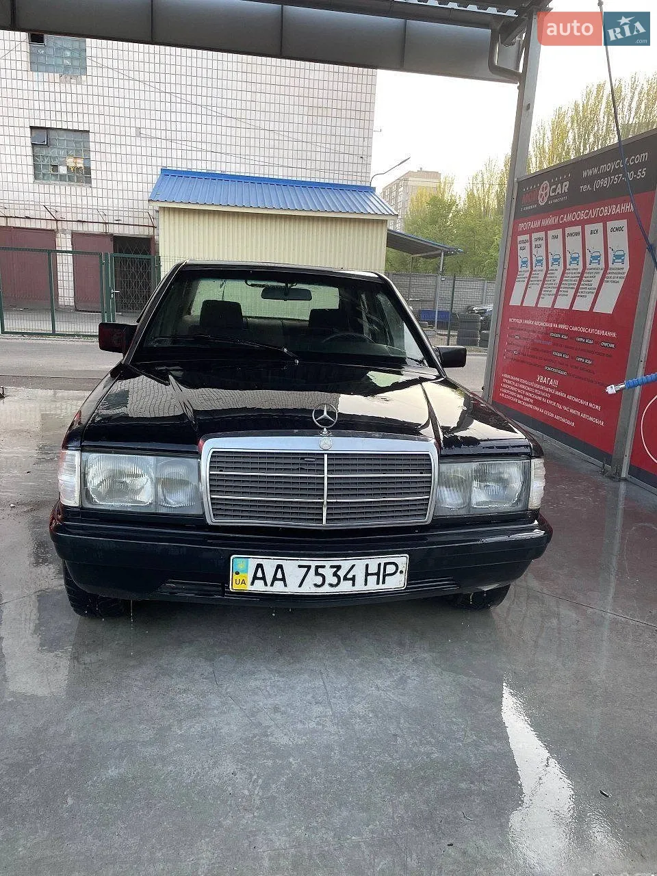 Mercedes-Benz 190, 1987