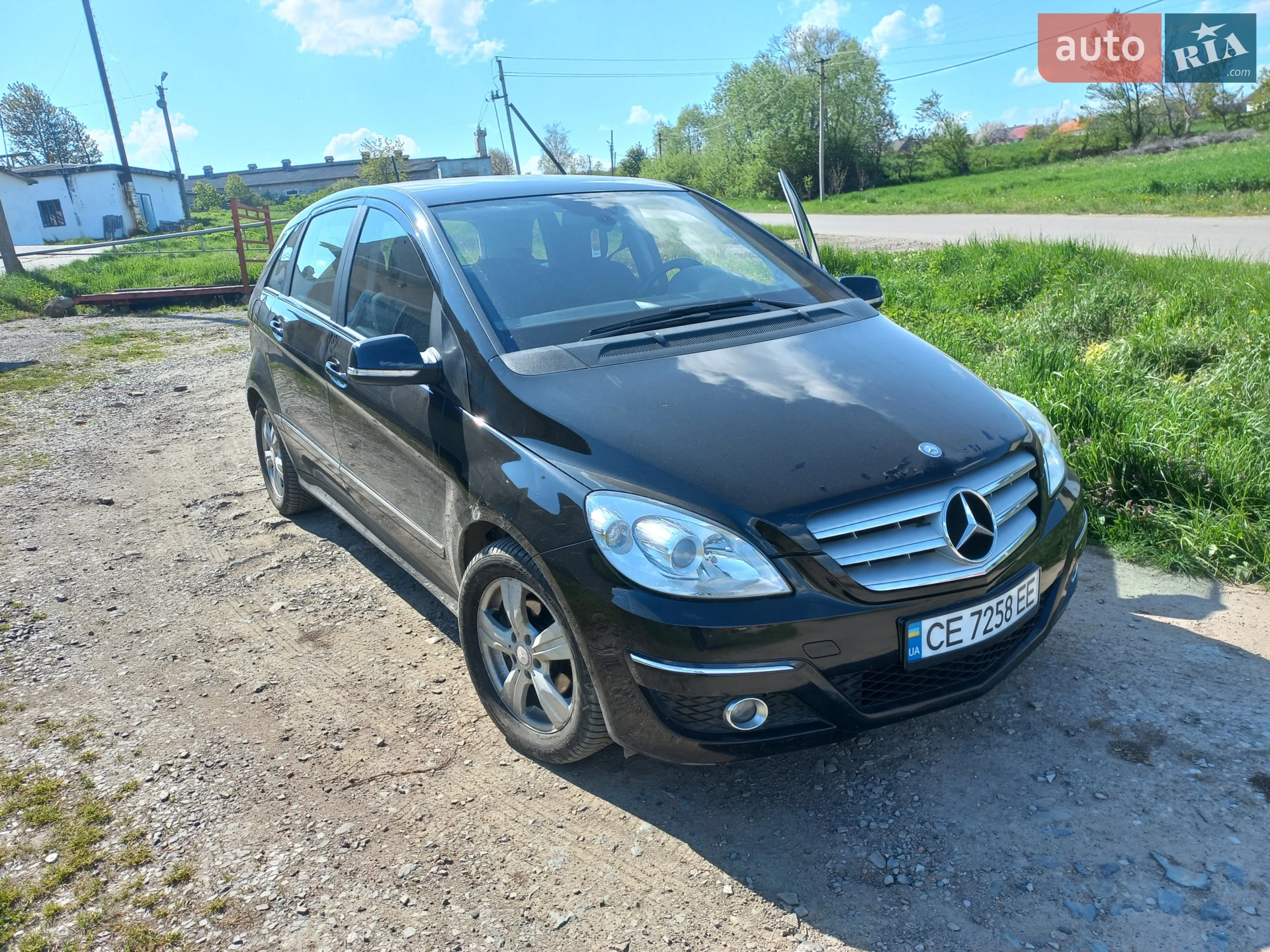 Mercedes-Benz B-Class, 2011