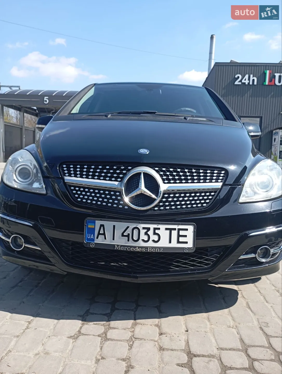 Mercedes-Benz B-Class, 2011