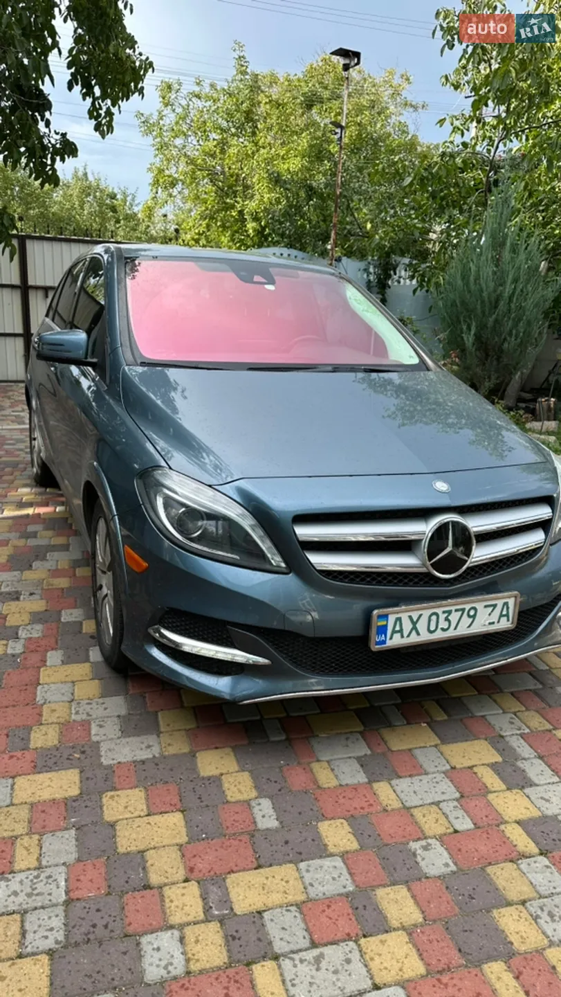 Mercedes-Benz B-Class, 2015
