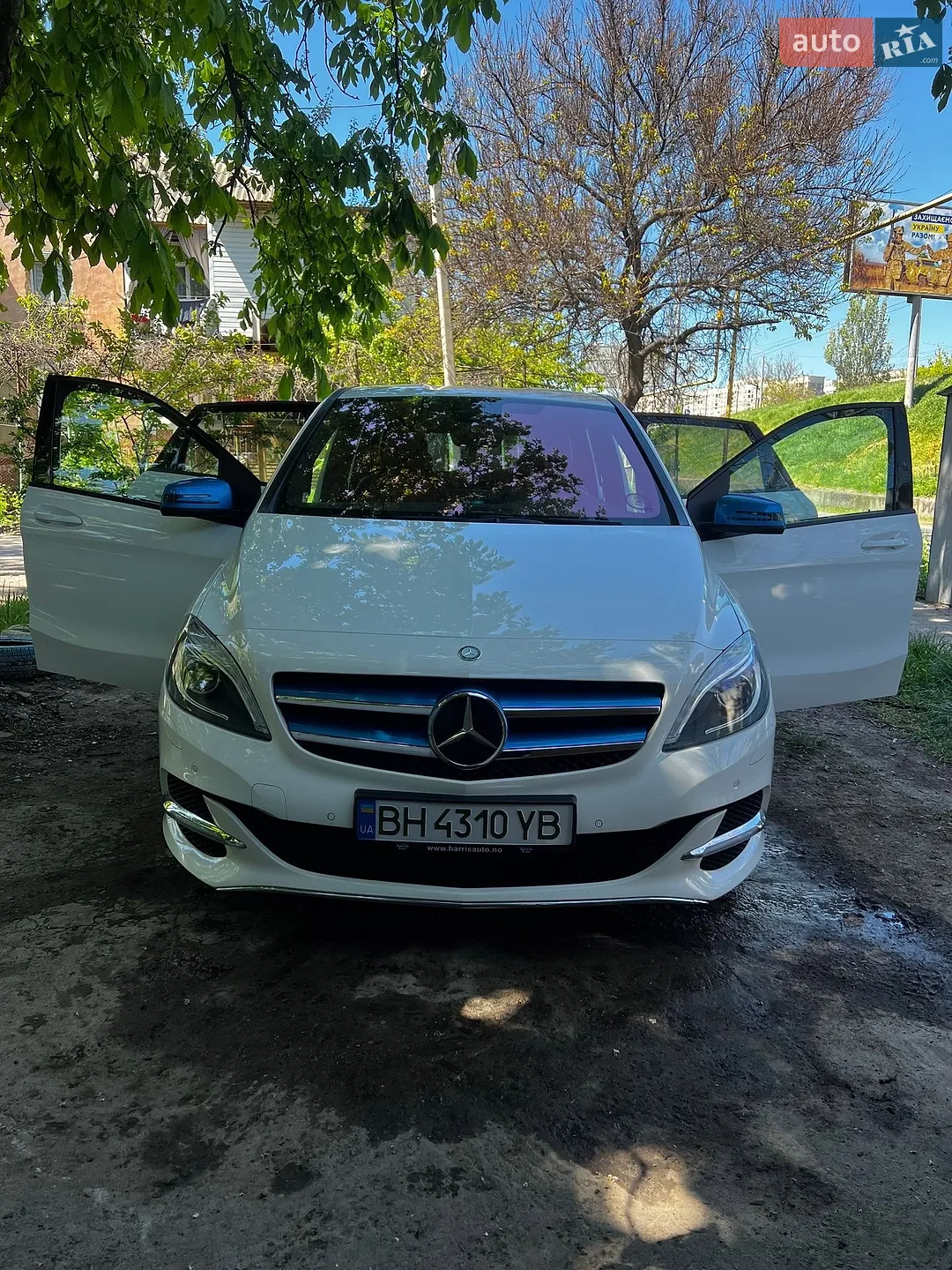 Mercedes-Benz B-Class, 2015