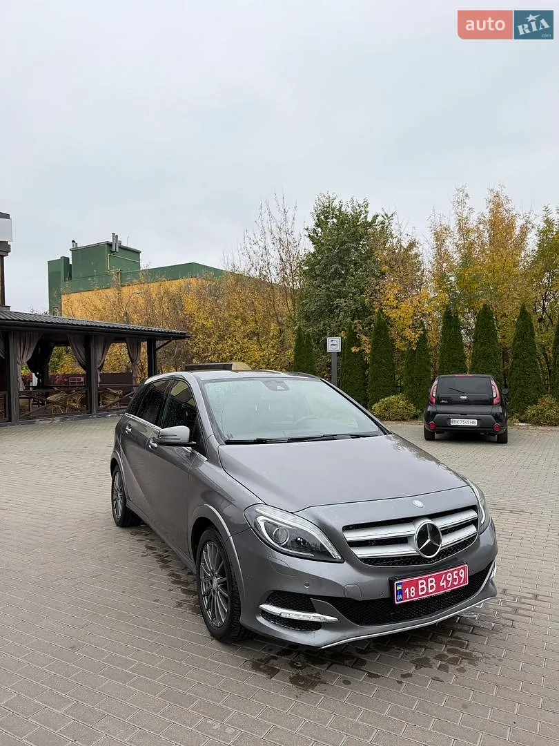 Mercedes-Benz B-Class, 2015