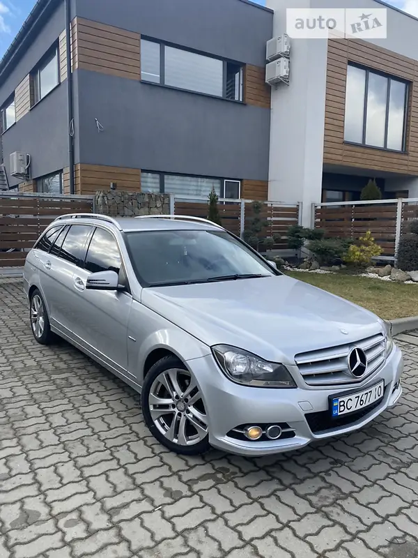 Mercedes-Benz C-Class, 2011