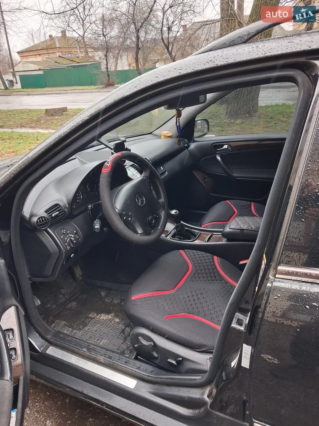 Mercedes-Benz C-Class, 2004