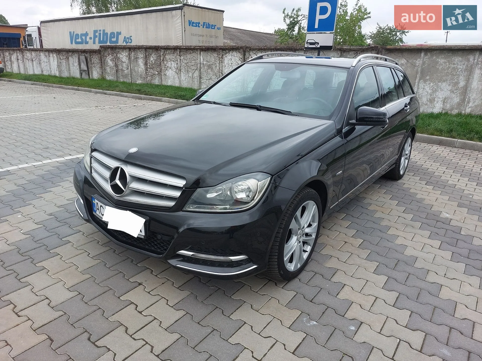 Mercedes-Benz C-Class, 2011