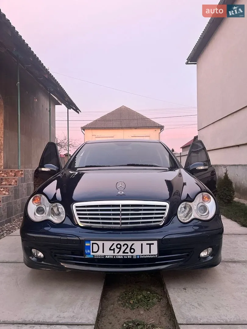 Mercedes-Benz C-Class, 2005