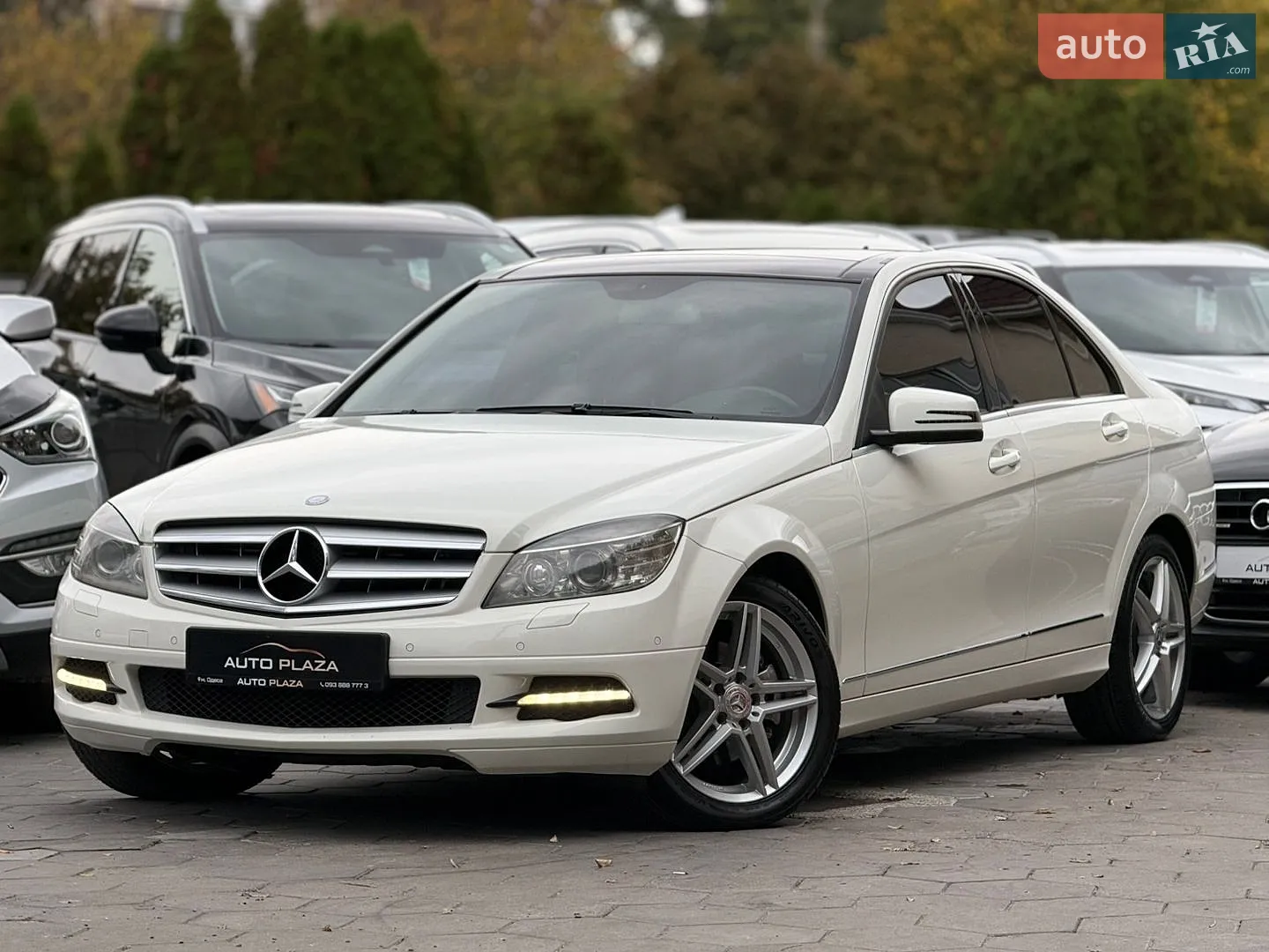Mercedes-Benz C-Class, 2011