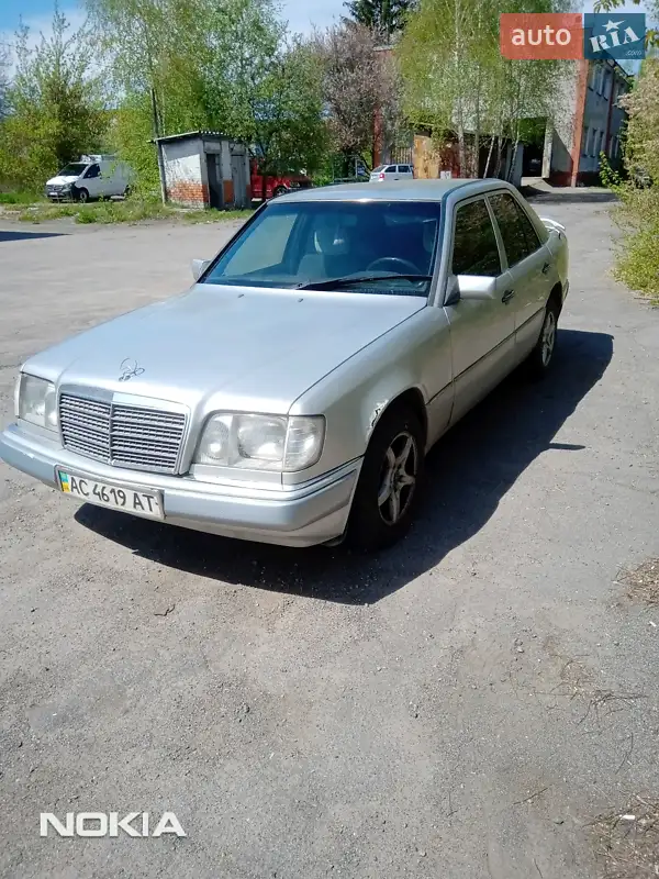 Mercedes-Benz E-Class, 1987