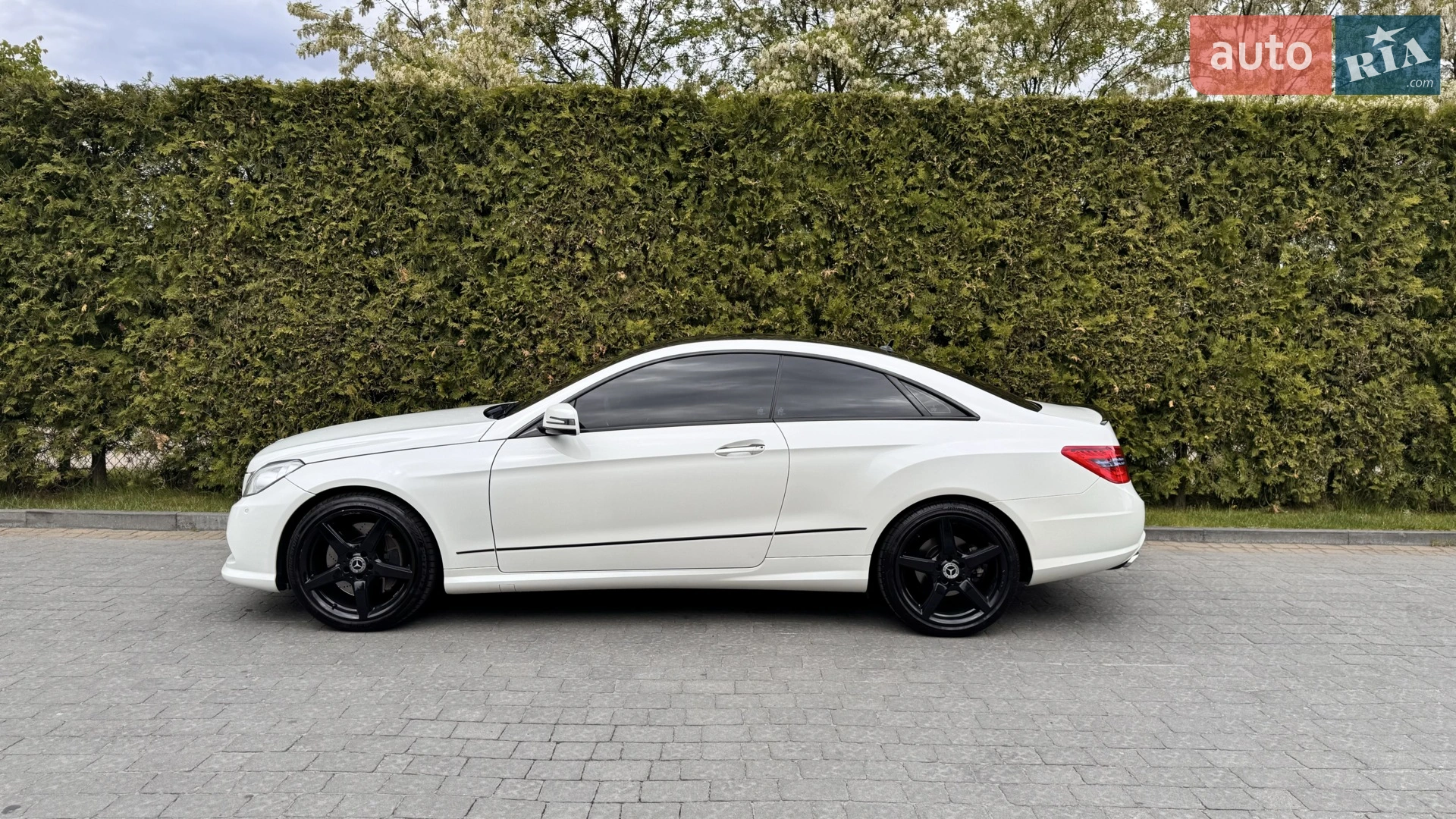 Mercedes-Benz E-Class, 2012