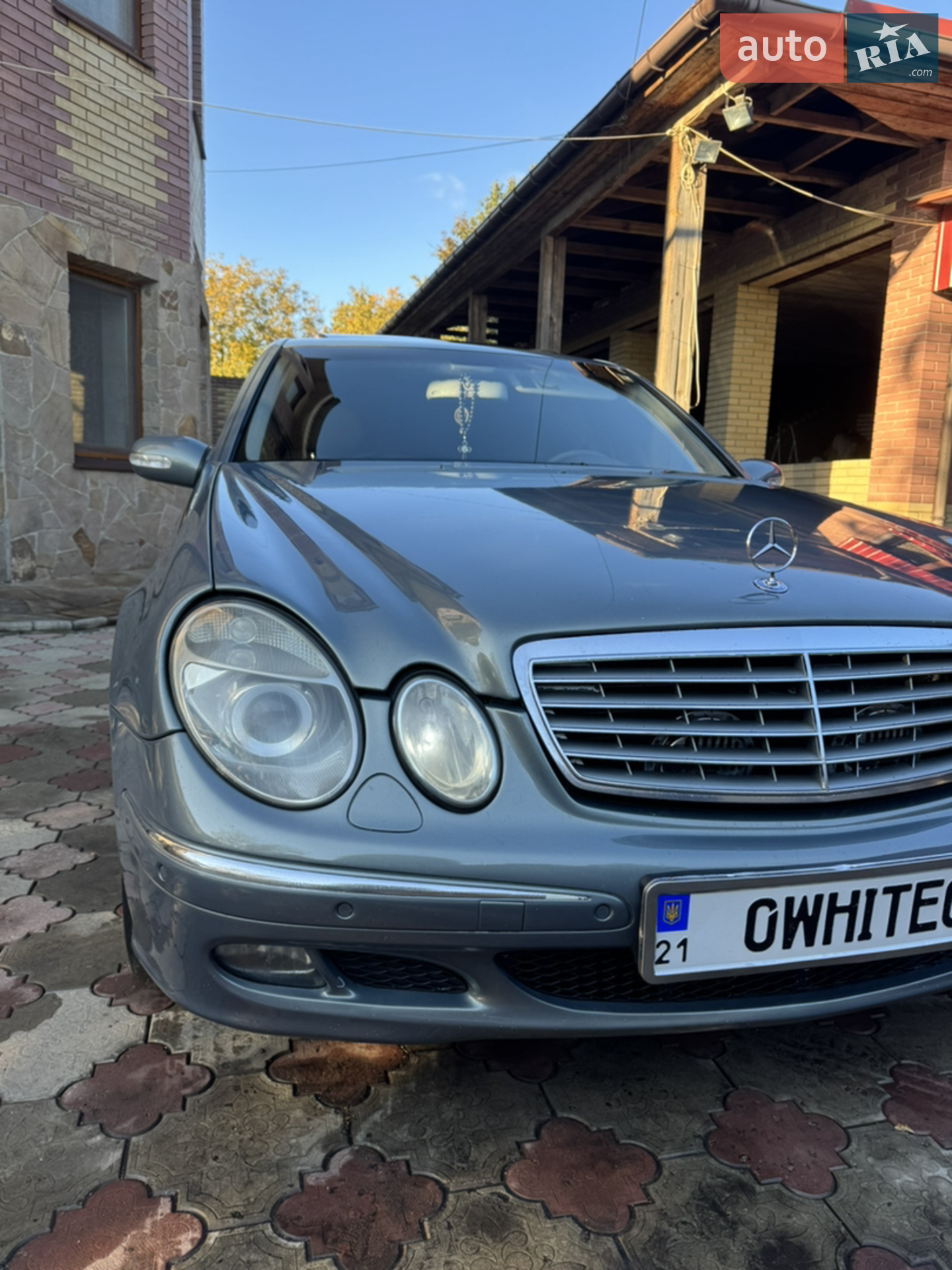 Mercedes-Benz E-Class, 2004