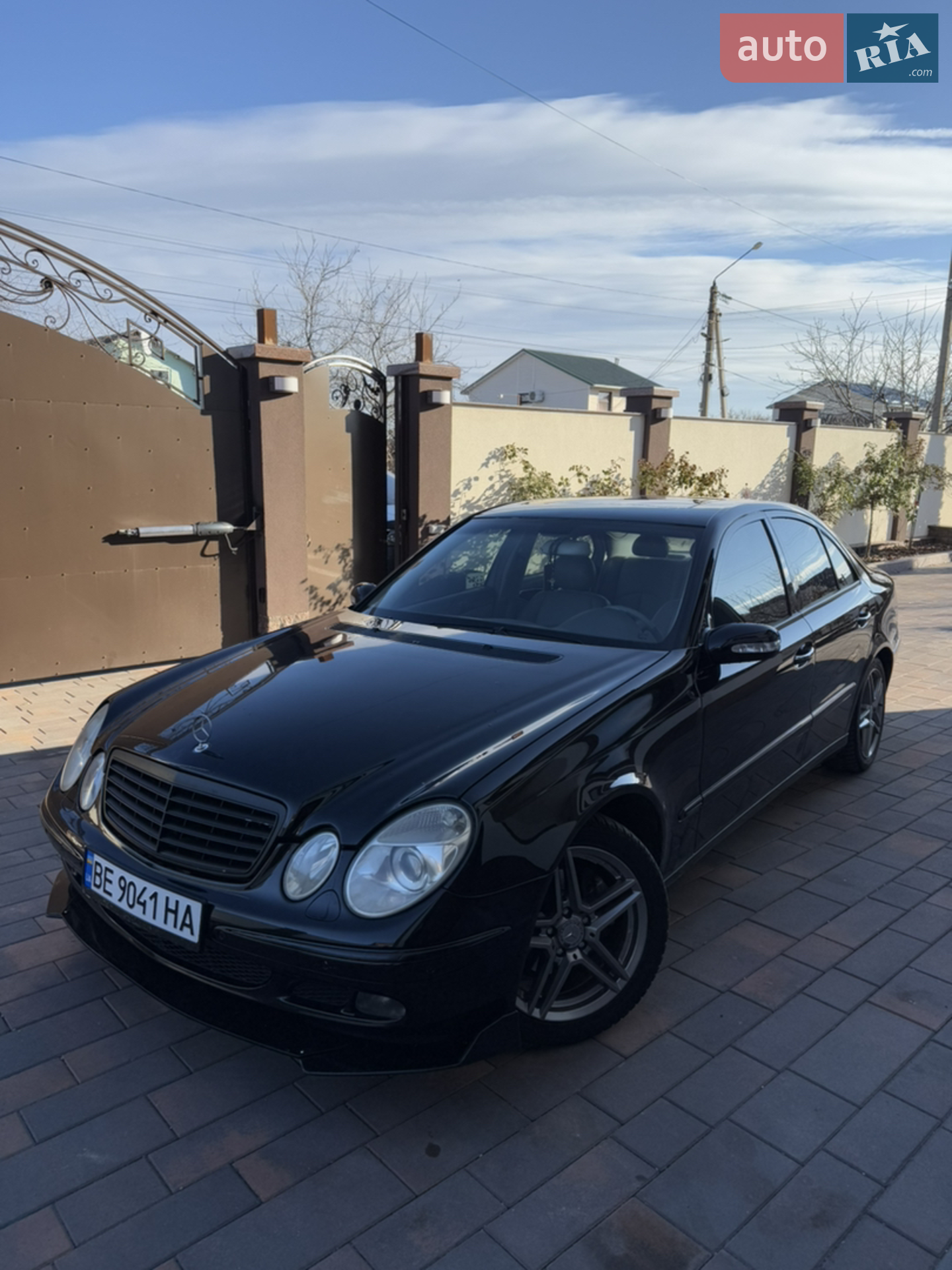 Mercedes-Benz E-Class, 2004