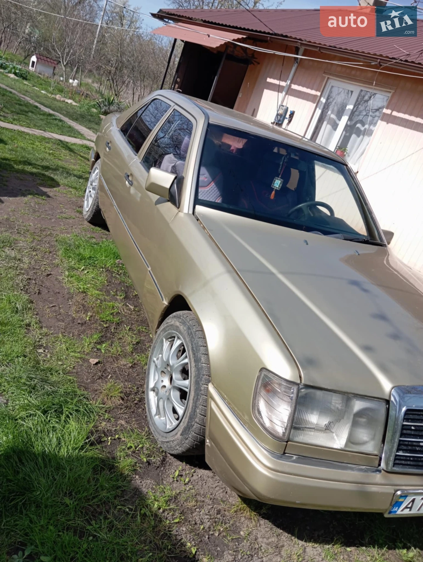 Mercedes-Benz E-Class, 1992