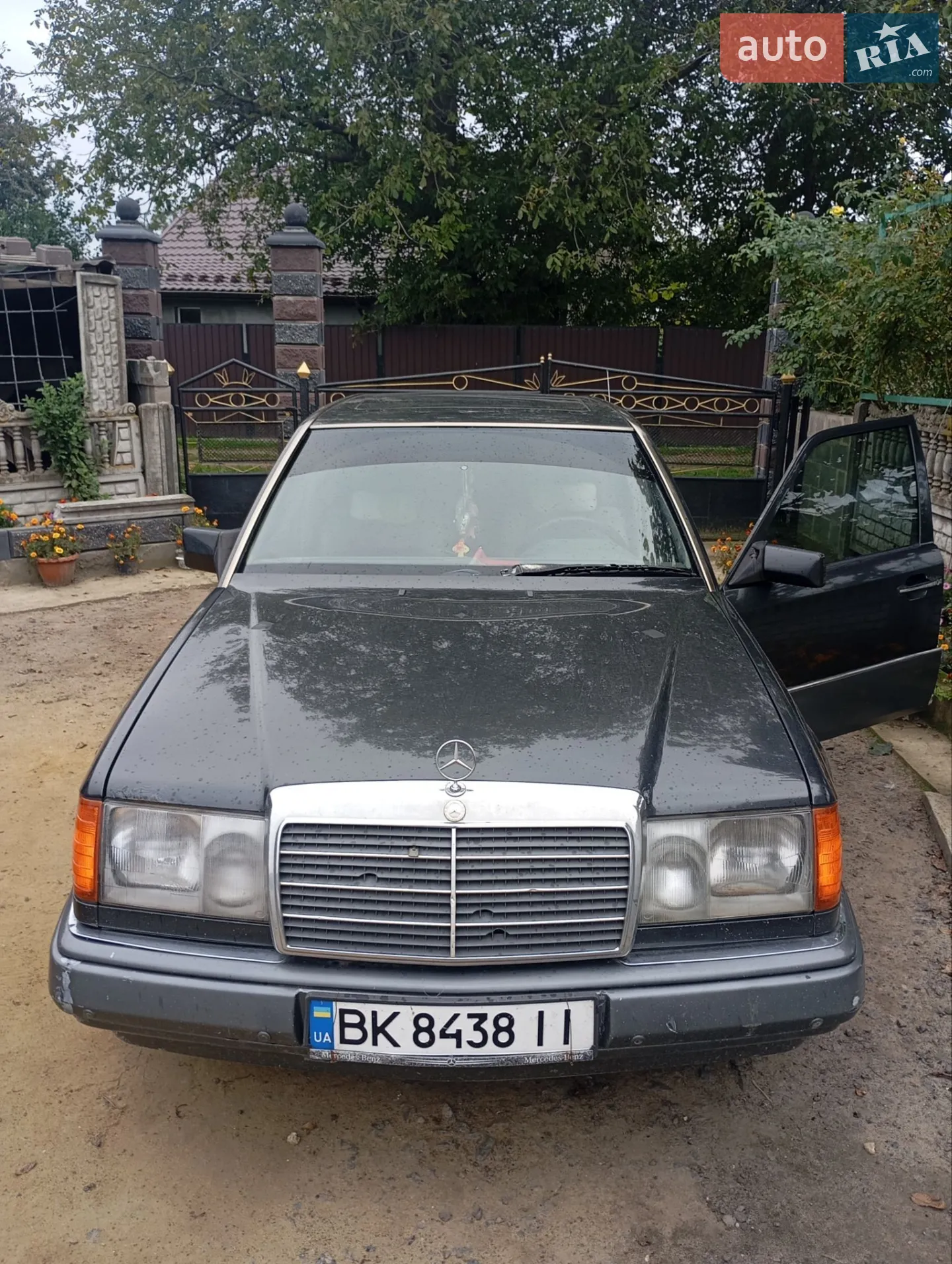 Mercedes-Benz E-Class, 1993