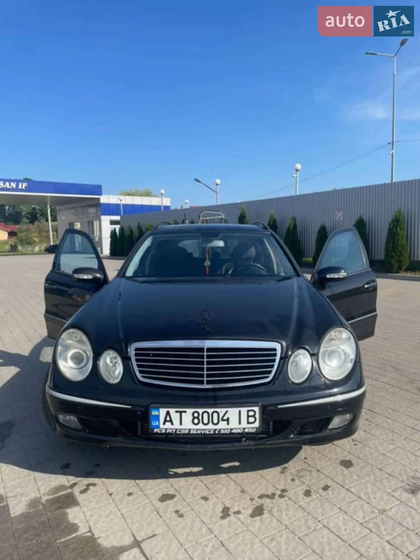 Mercedes-Benz E-Class, 2004