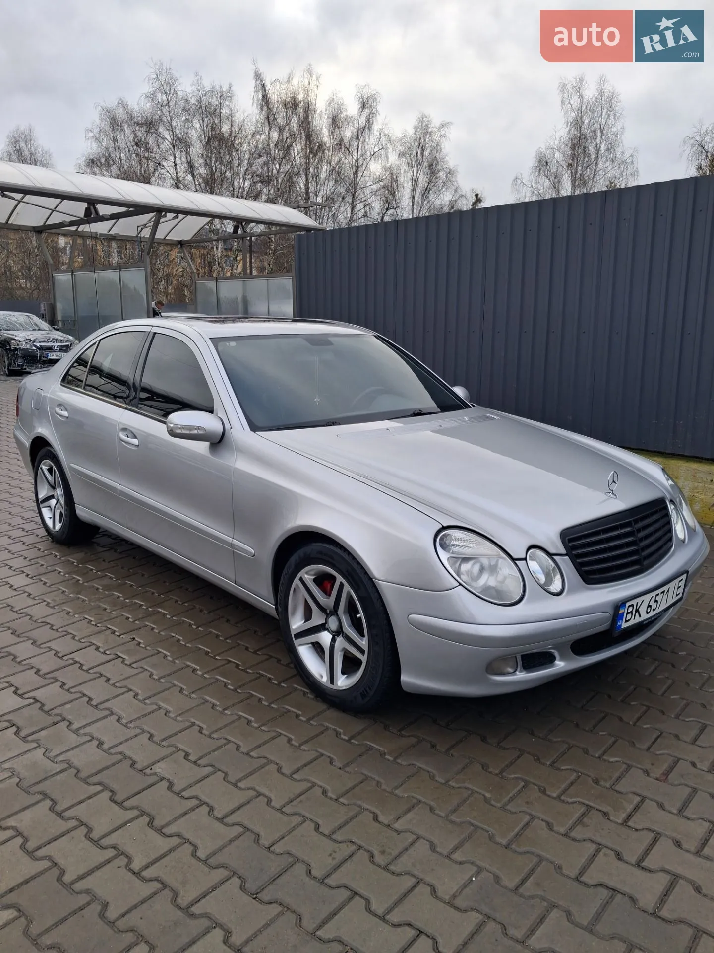 Mercedes-Benz E-Class, 2002
