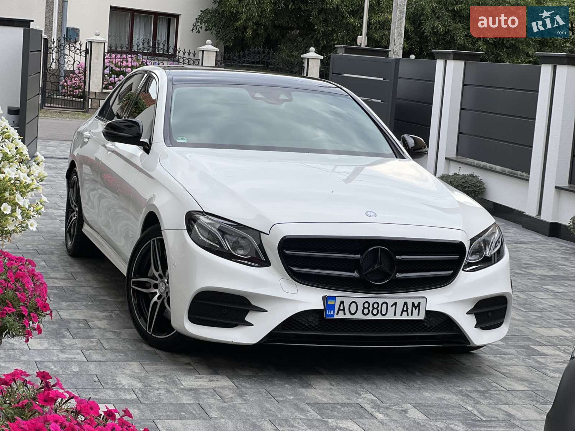 Mercedes-Benz E-Class, 2016