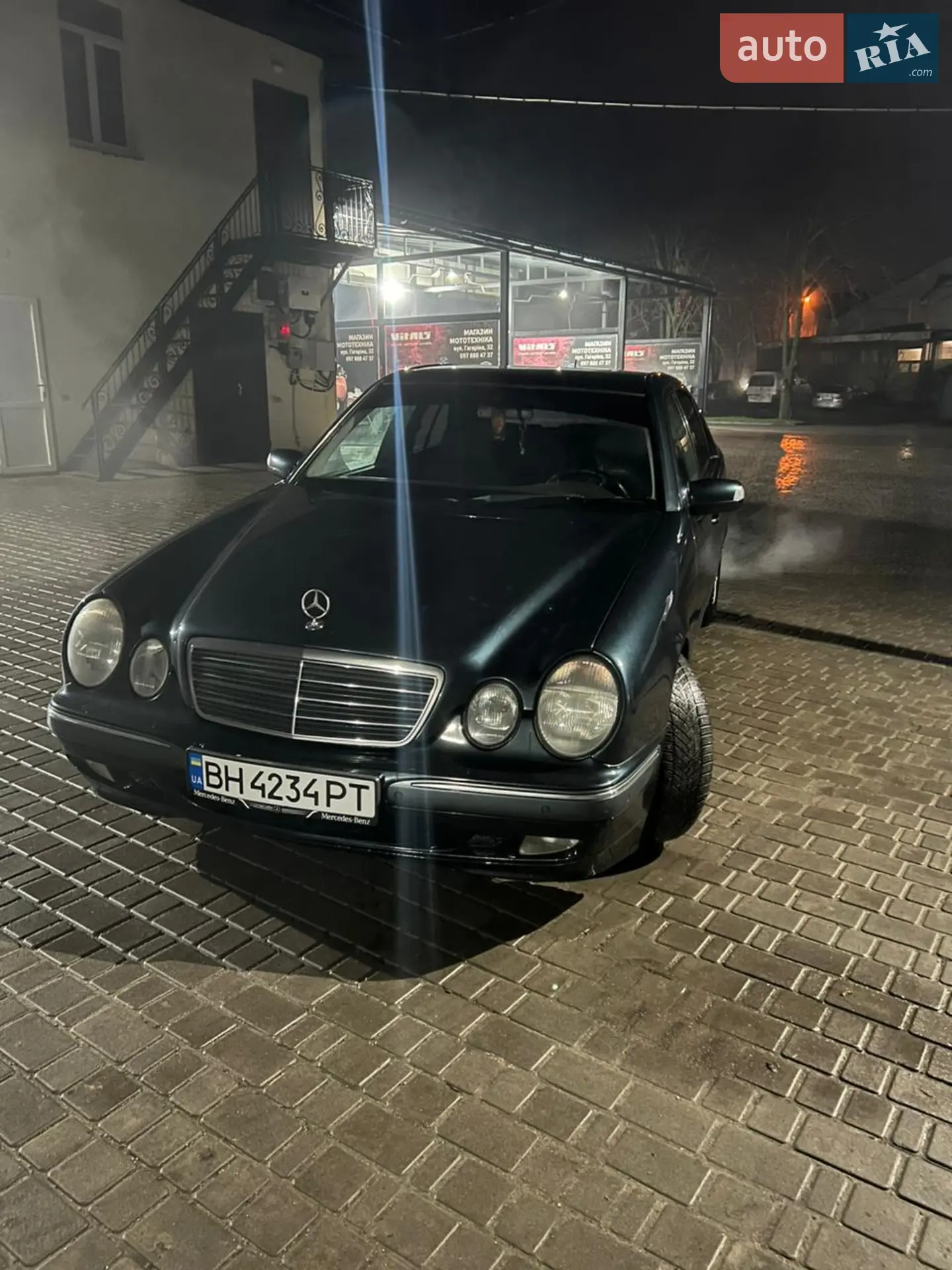 Mercedes-Benz E-Class, 2001