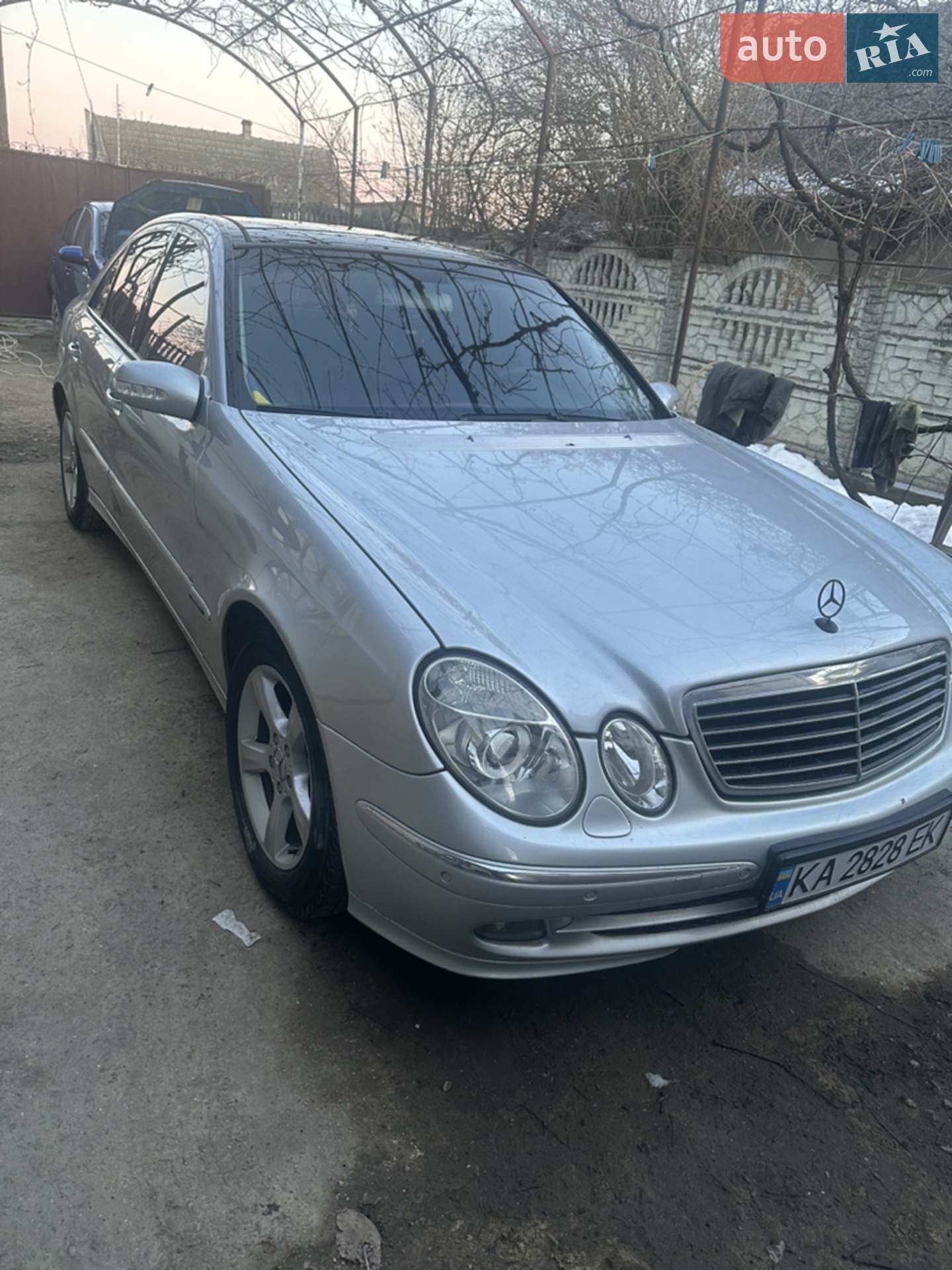 Mercedes-Benz E-Class, 2002