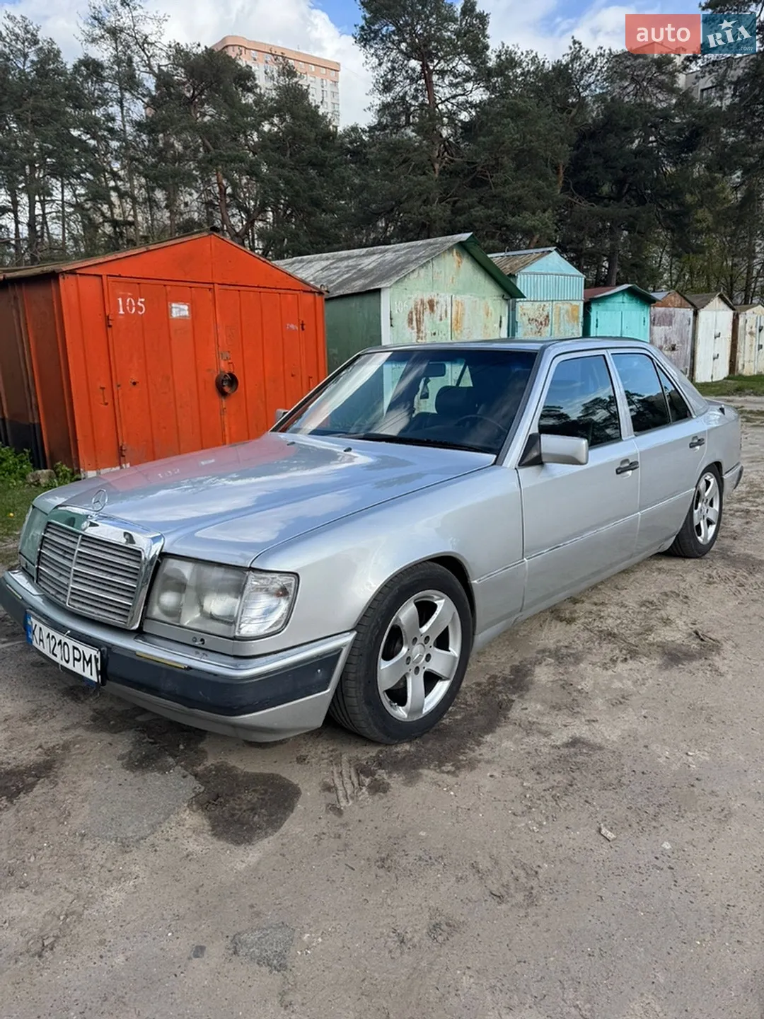 Mercedes-Benz E-Class, 1992