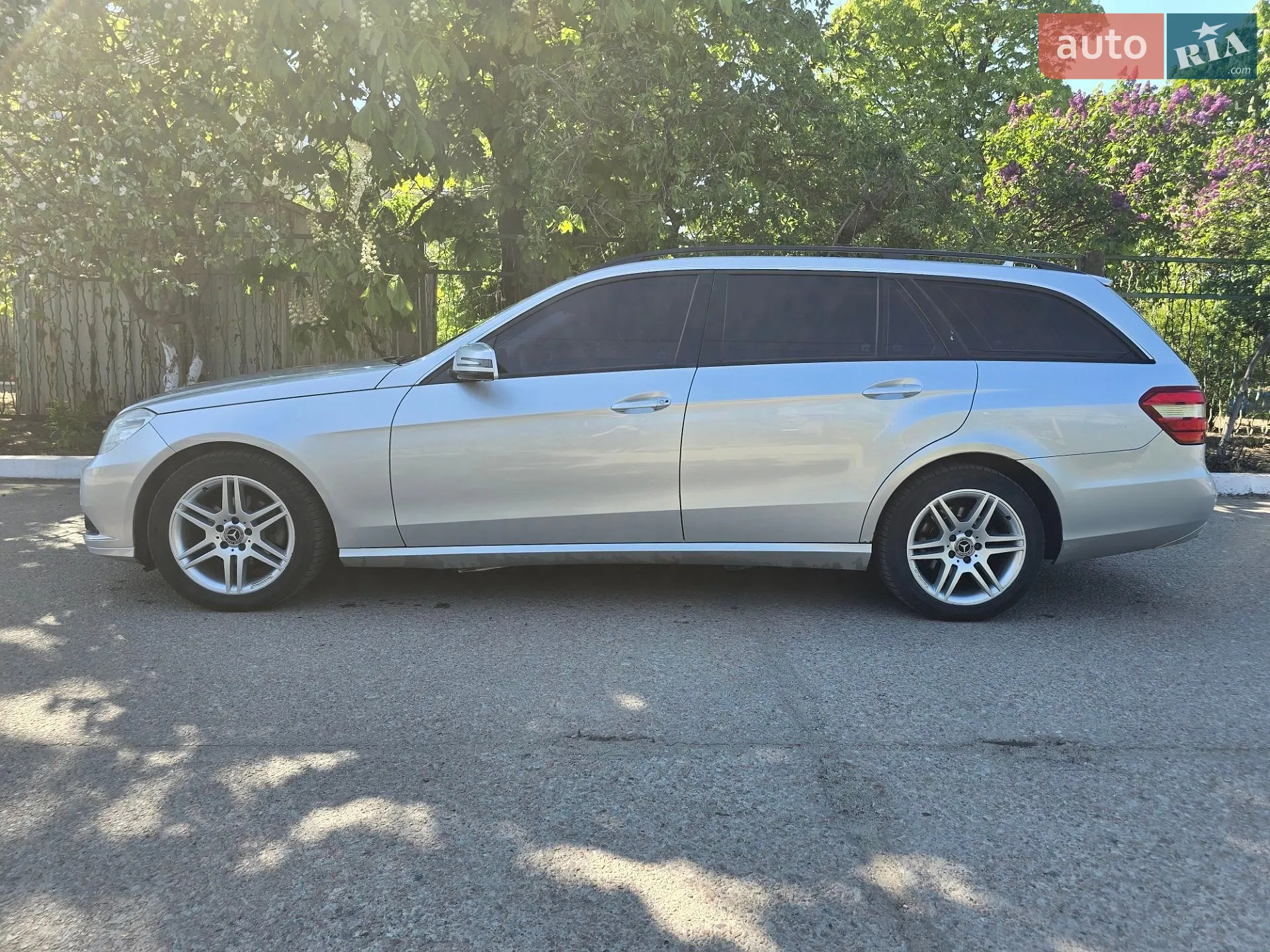 Mercedes-Benz E-Class, 2010