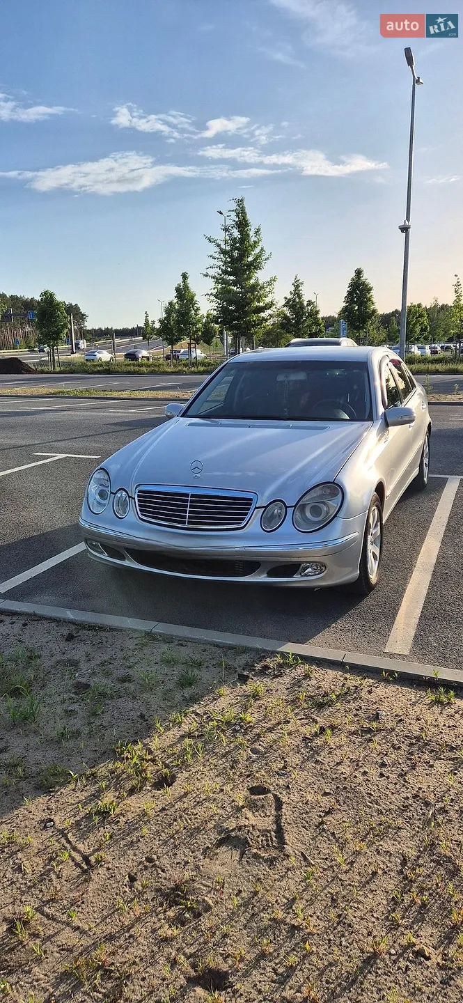 Mercedes-Benz E-Class, 2004