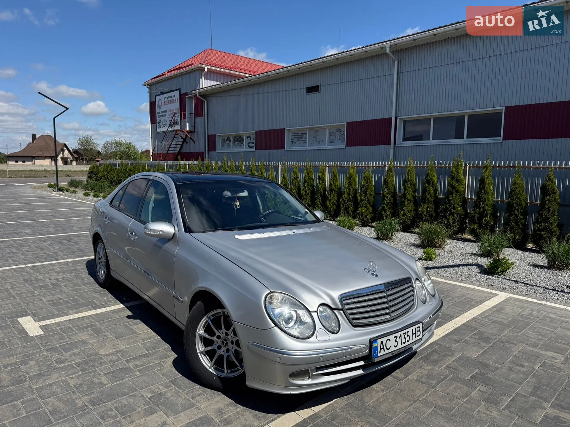 Mercedes-Benz E-Class, 2004