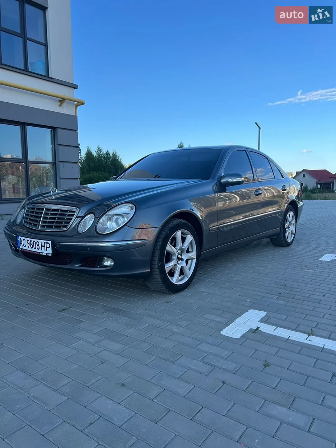 Mercedes-Benz E-Class, 2005