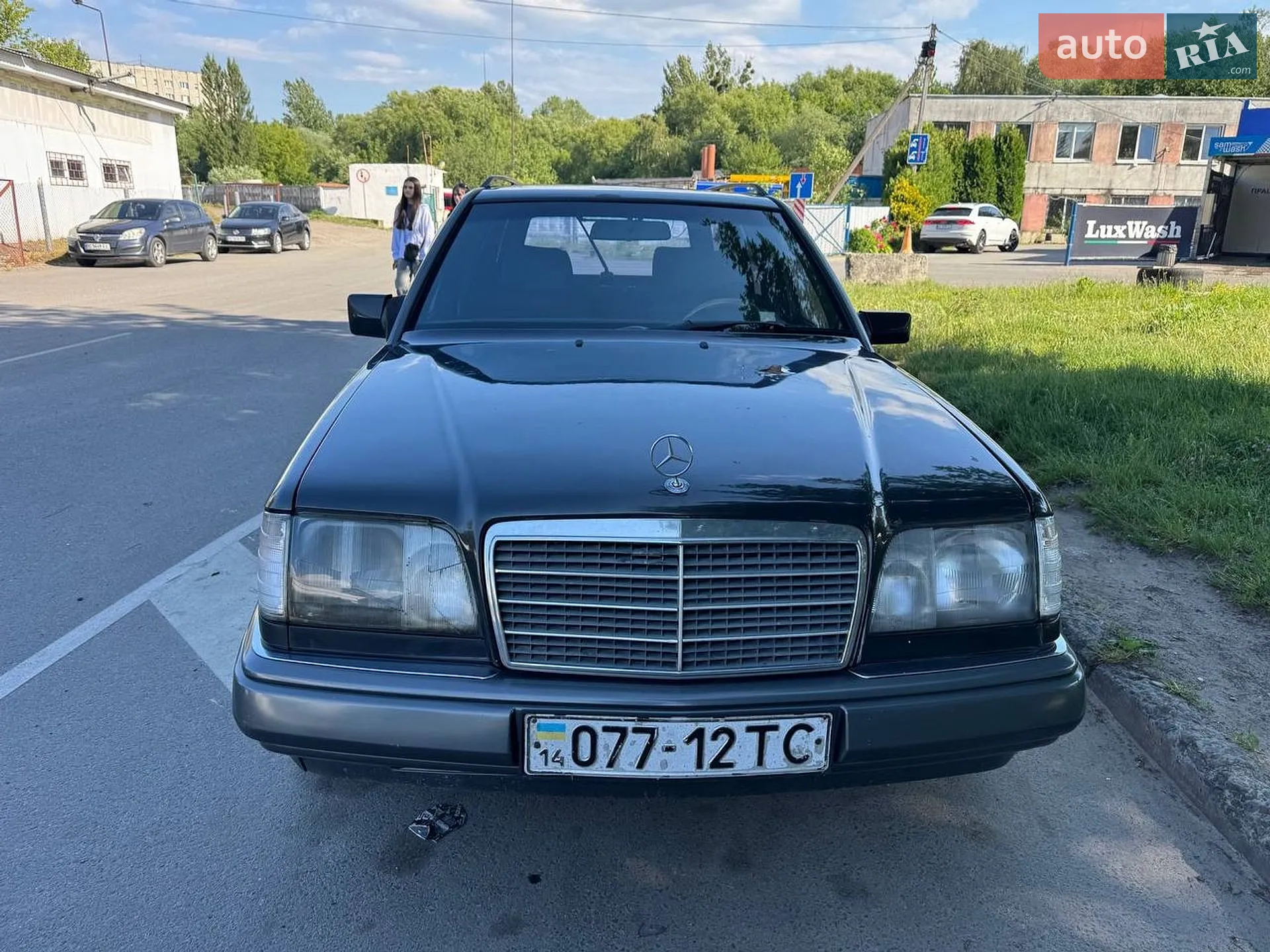 Mercedes-Benz E-Class, 1992