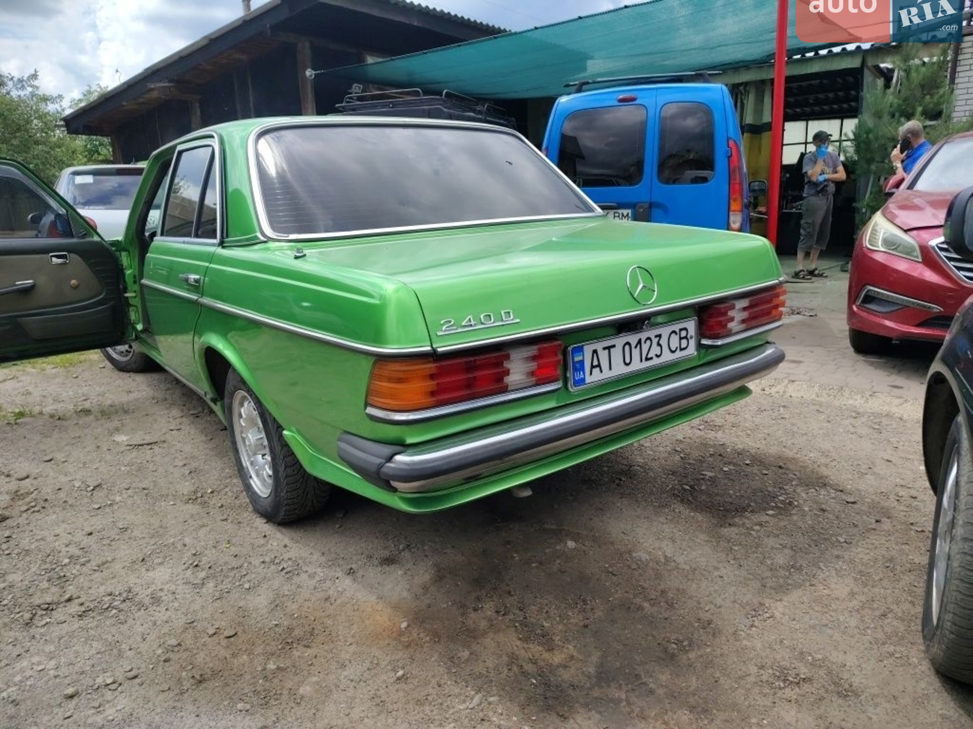 Mercedes-Benz E-Class, 1984
