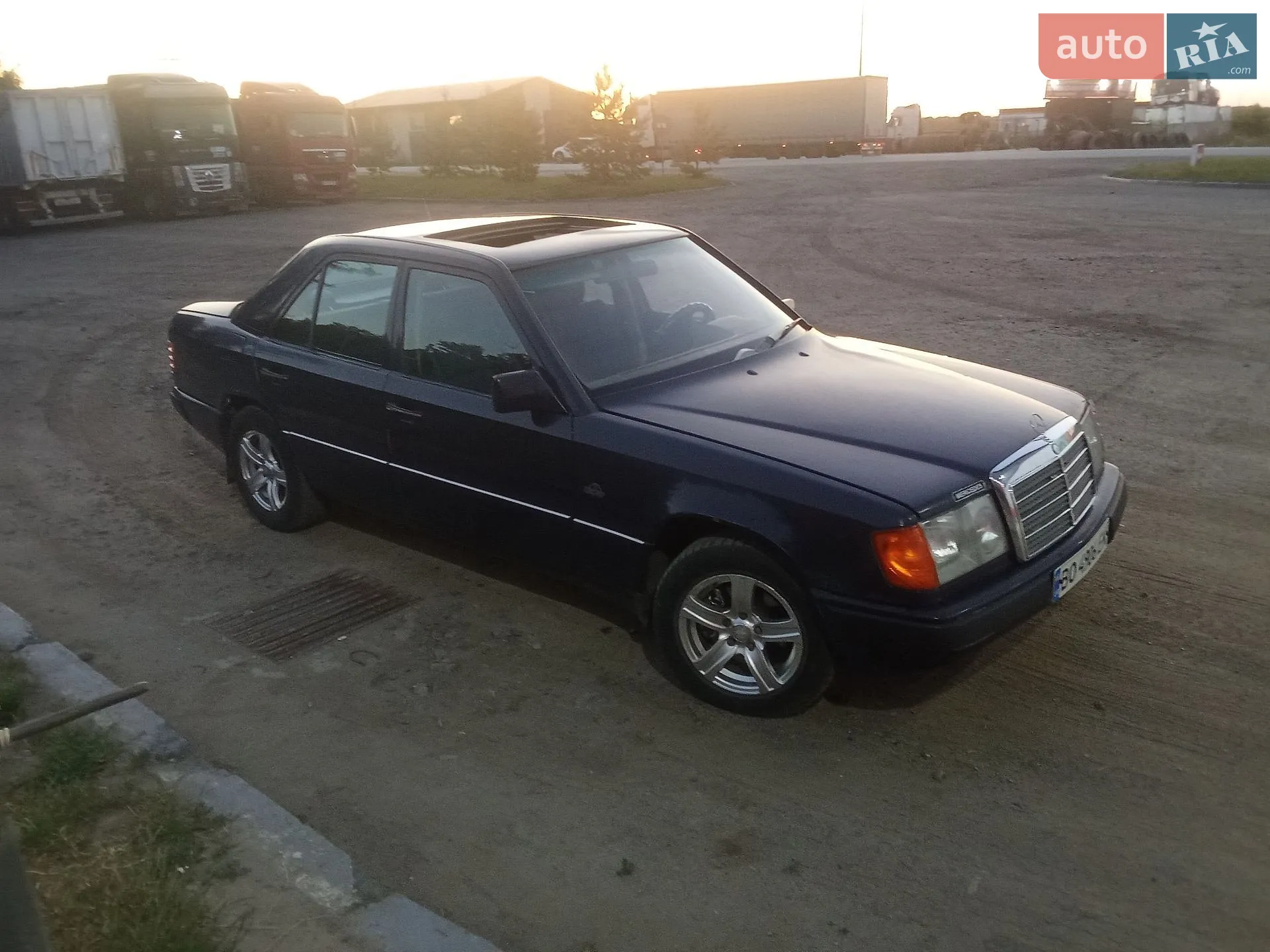 Mercedes-Benz E-Class, 1986