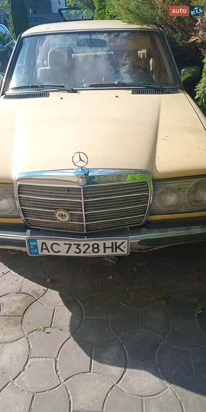 Mercedes-Benz E-Class, 1984