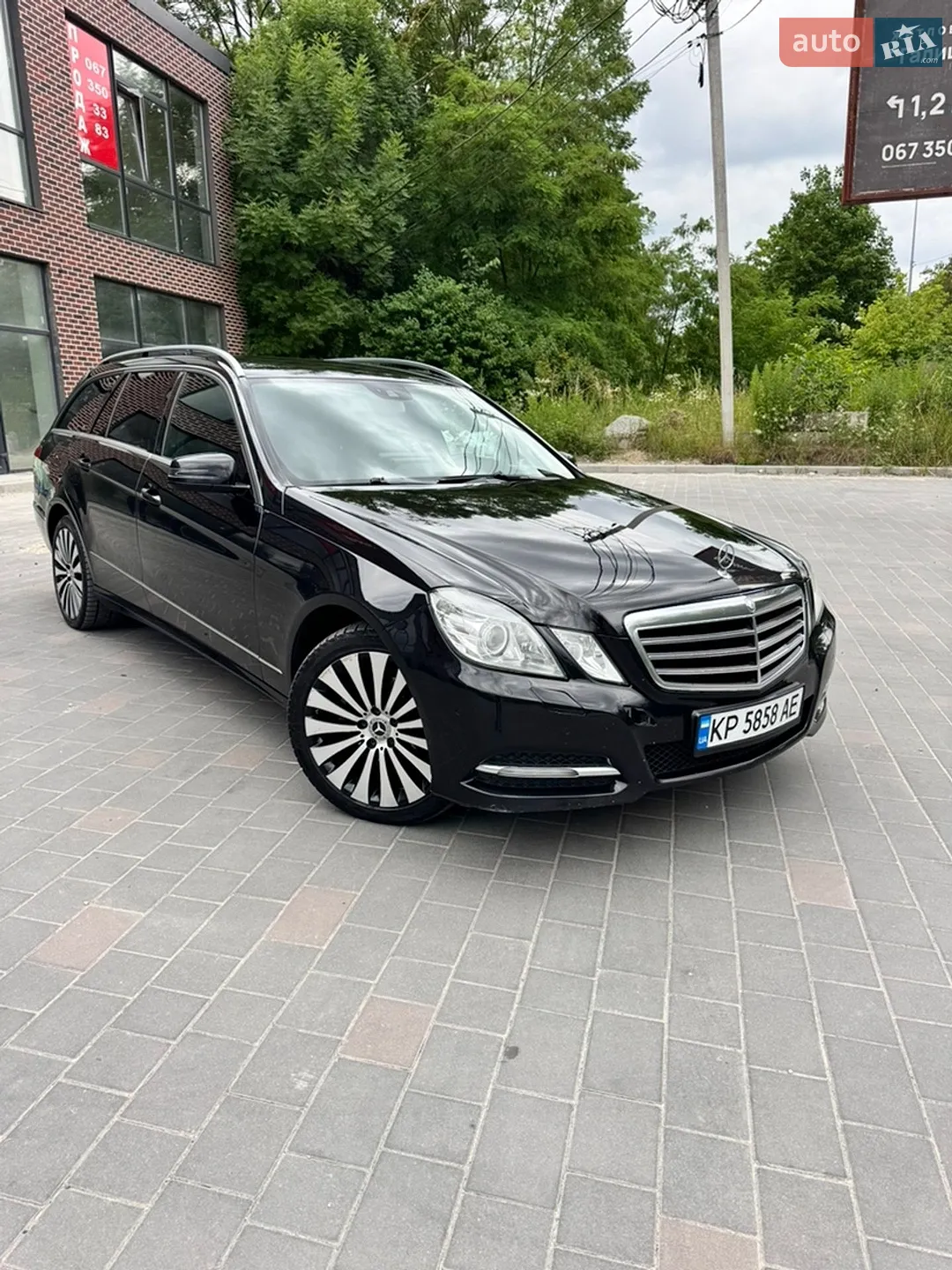 Mercedes-Benz E-Class, 2012