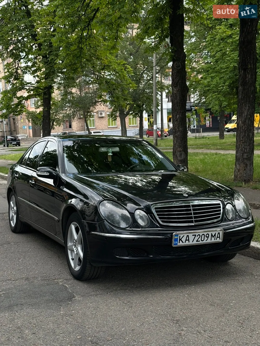Mercedes-Benz E-Class, 2002