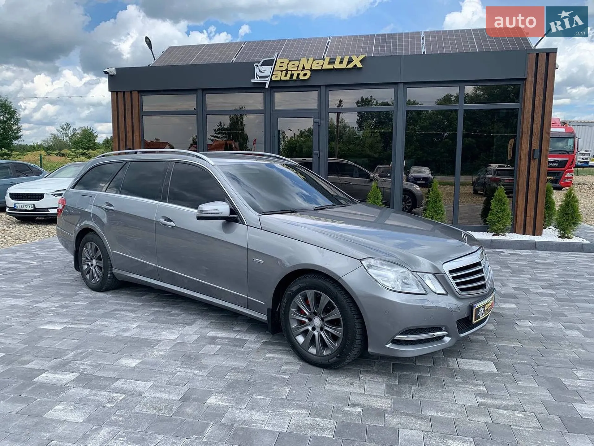 Mercedes-Benz E-Class, 2011