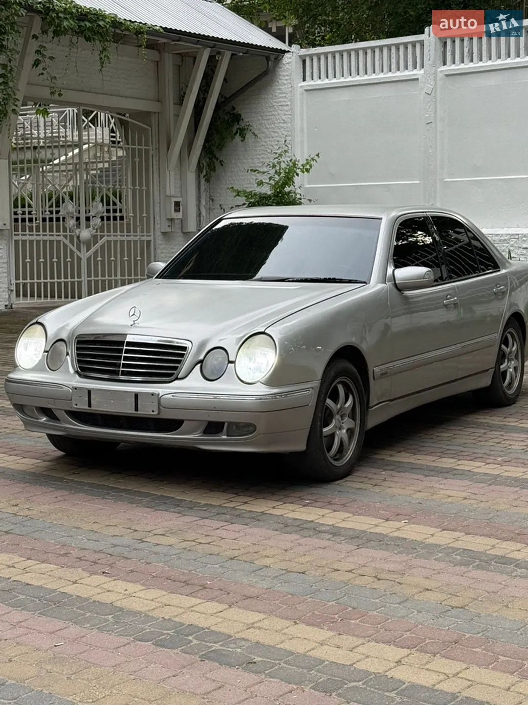 Mercedes-Benz E-Class, 2001