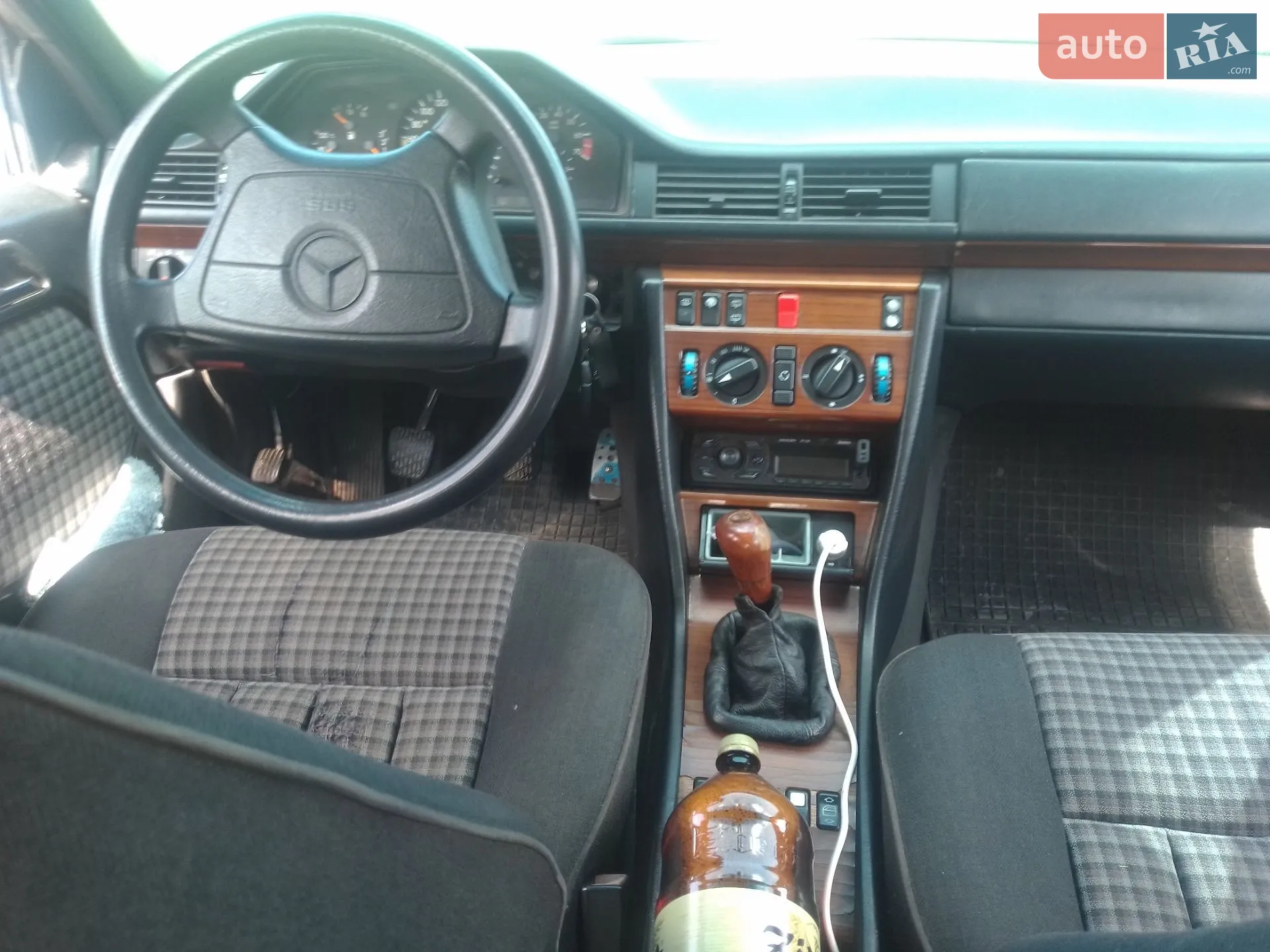 Mercedes-Benz E-Class, 1995
