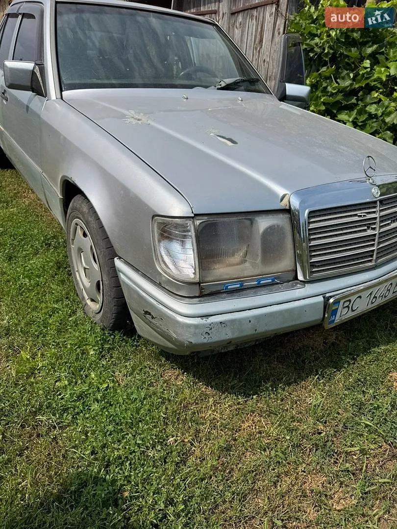Mercedes-Benz E-Class, 1985