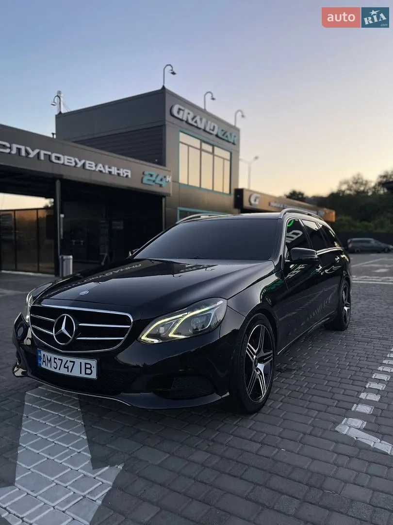 Mercedes-Benz E-Class 2014 — 1