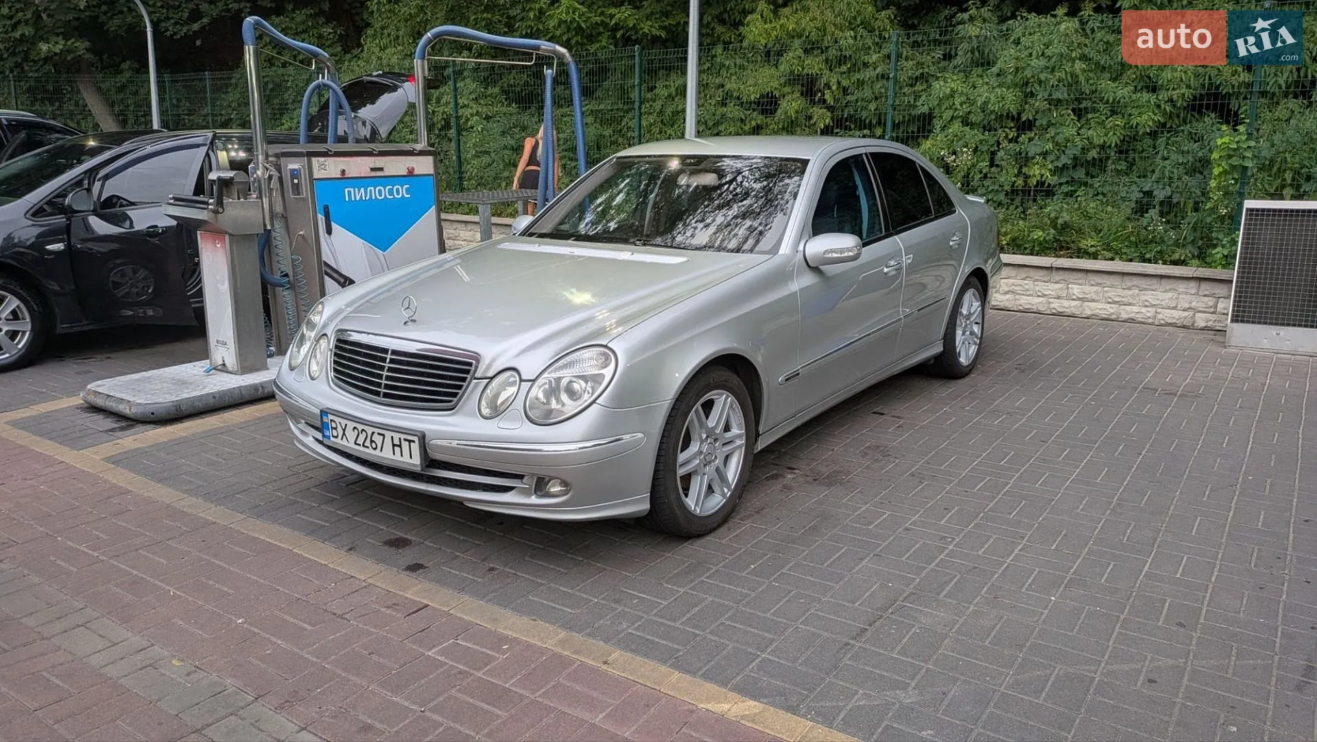 Mercedes-Benz E-Class, 2004