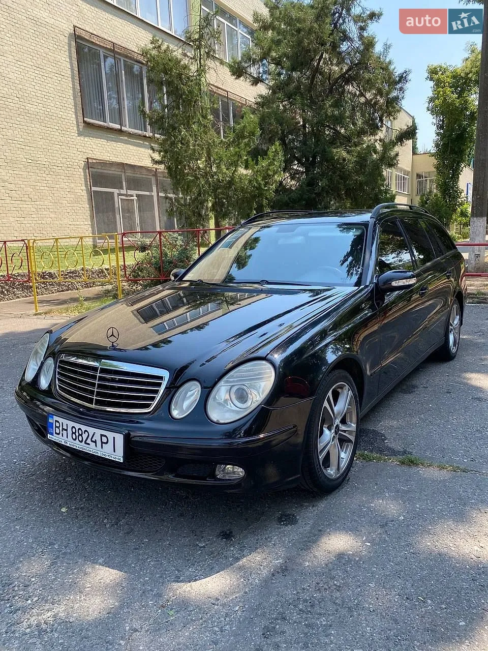 Mercedes-Benz E-Class, 2004