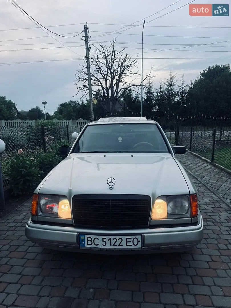 Mercedes-Benz E-Class, 1992