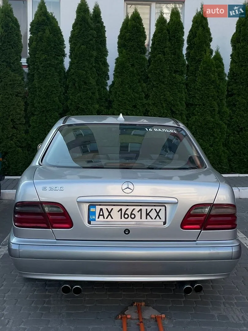 Mercedes-Benz E-Class 2000 — 1