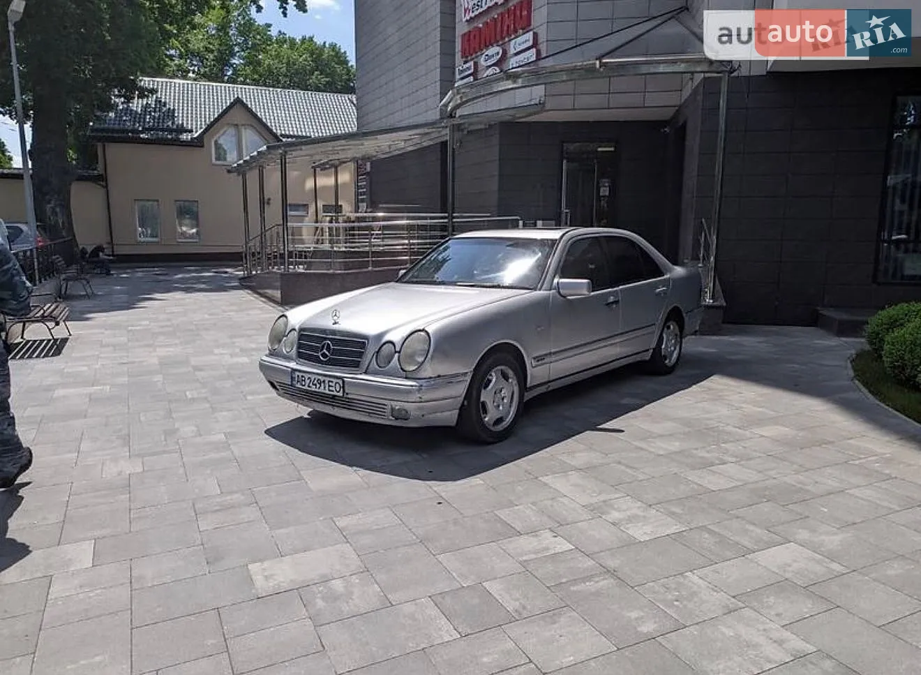 Mercedes-Benz E-Class, 1995