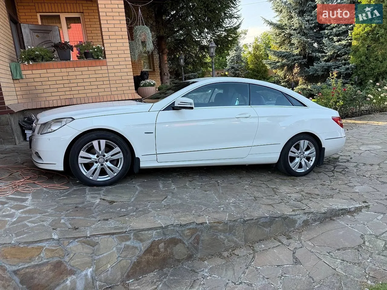 Mercedes-Benz E-Class, 2012
