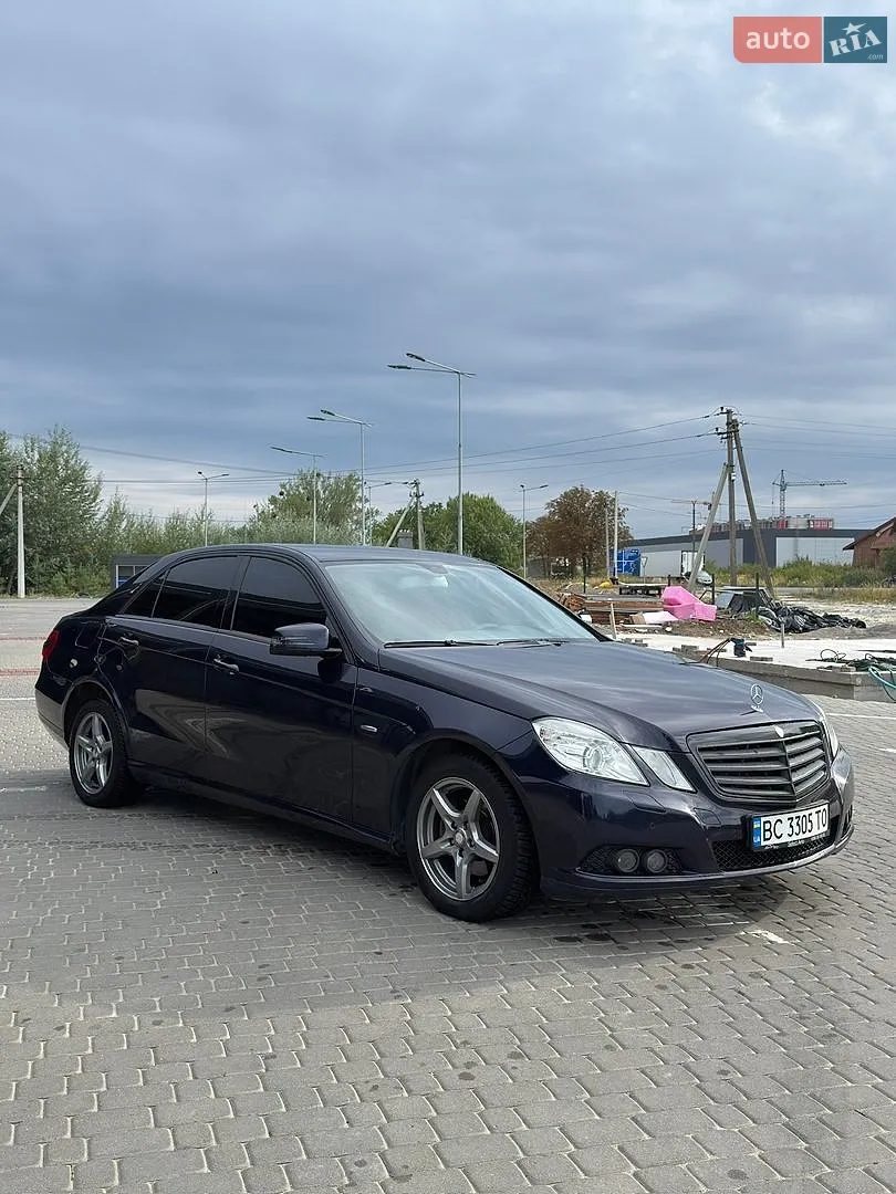 Mercedes-Benz E-Class, 2011