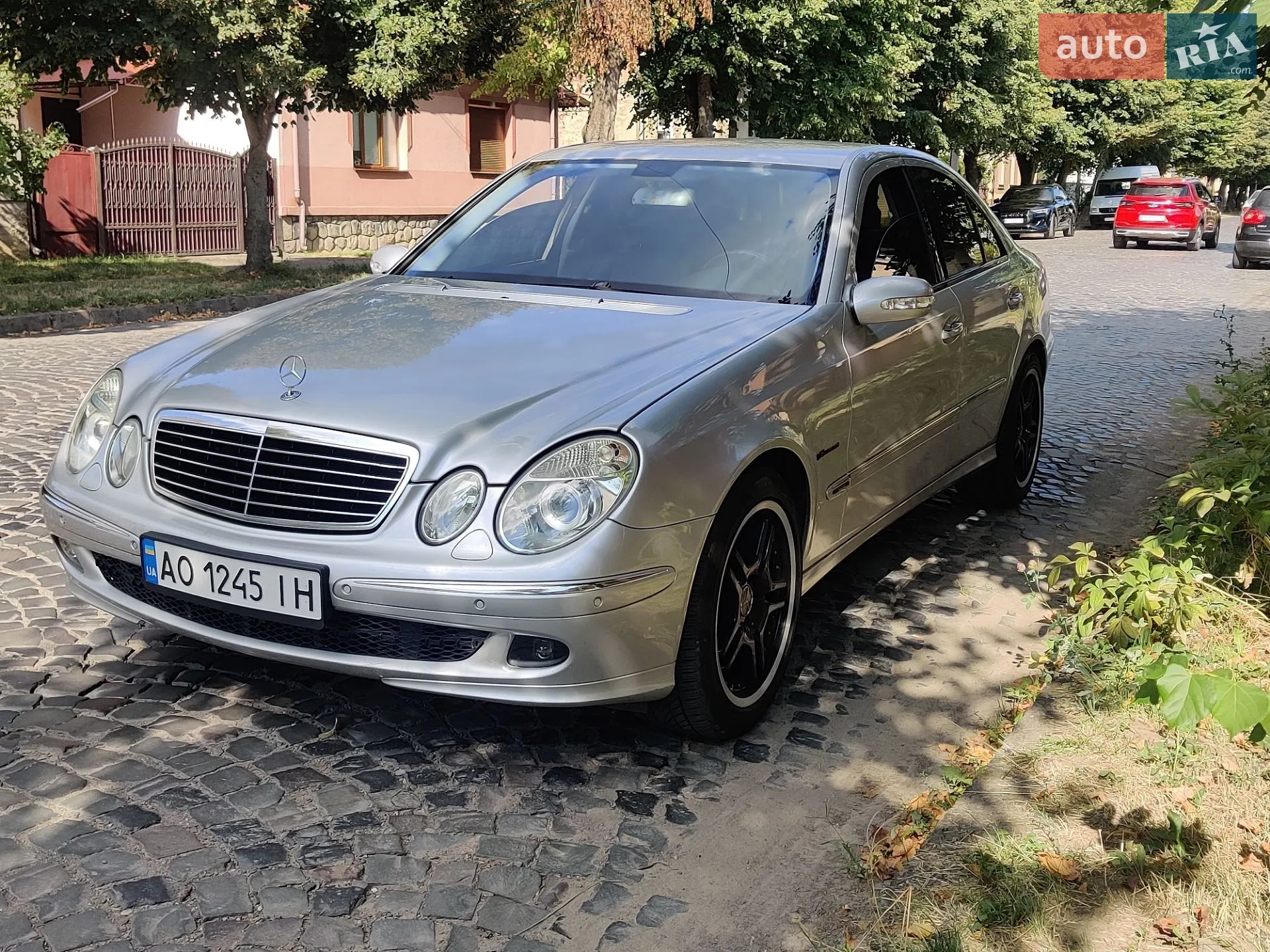 Mercedes-Benz E-Class, 2004
