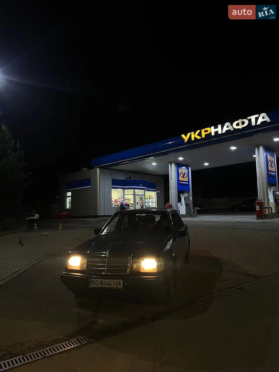 Mercedes-Benz E-Class, 1988